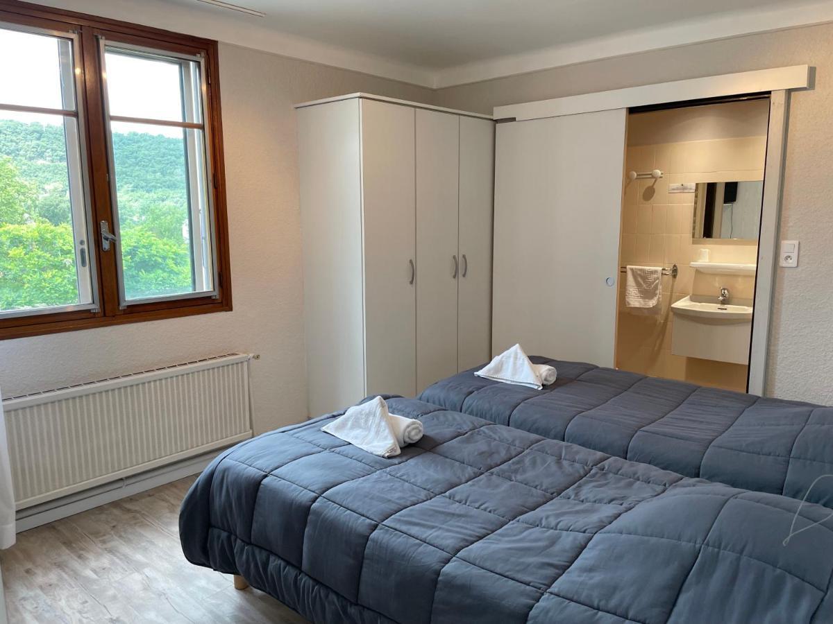 Hotel Les Chenes Sisteron Exterior foto