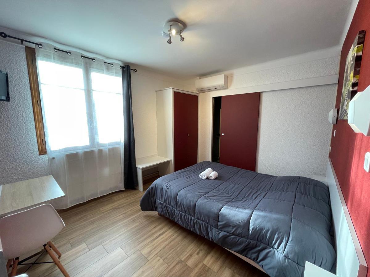 Hotel Les Chenes Sisteron Exterior foto