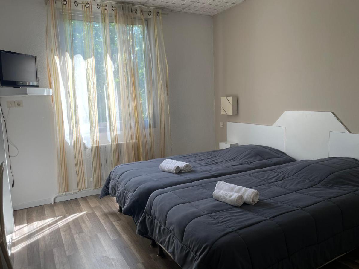 Hotel Les Chenes Sisteron Exterior foto