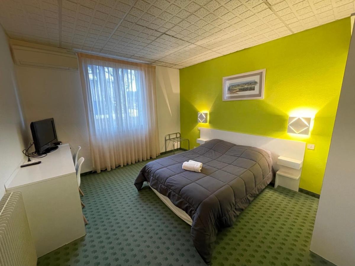 Hotel Les Chenes Sisteron Exterior foto