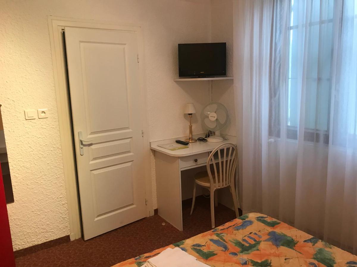 Hotel Les Chenes Sisteron Exterior foto
