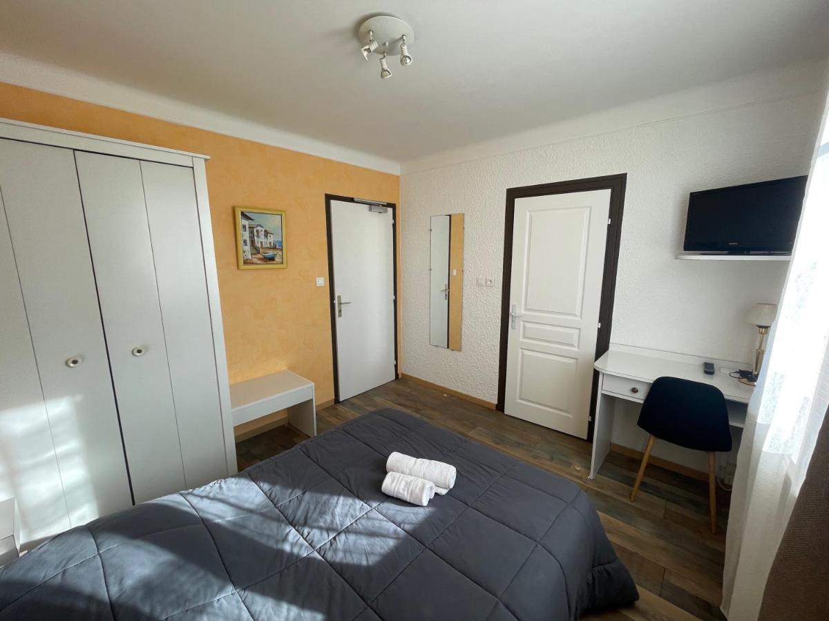 Hotel Les Chenes Sisteron Exterior foto